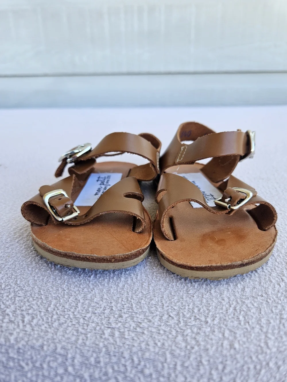 Mon Petit Cape Cod Brown Leather Strappy Sandals Baby Toddler SZ 5 Buckle Hook